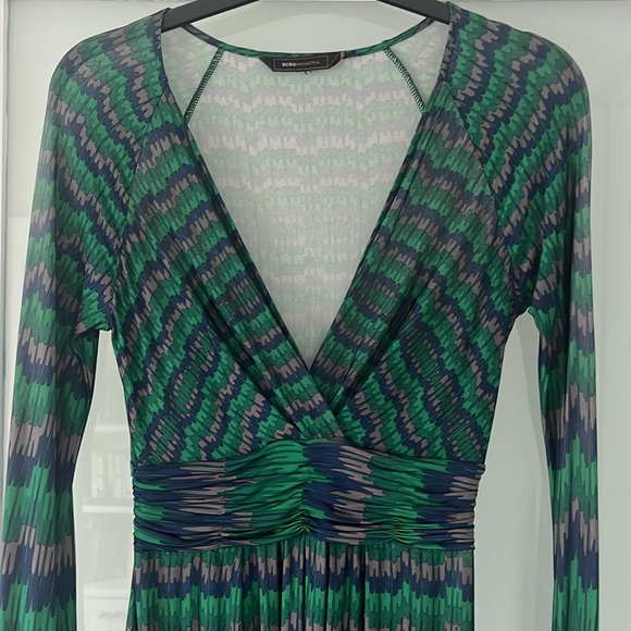 BCBG Maxazria Green and Blue Ruched Long Sleeve  Dress - Picture 5 of 8